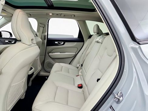 New 2026 Volvo XC60 B5 Ultra w/ Protection Package Premier image 28
