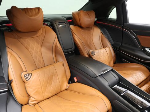 Used 2019 Mercedes-Benz Maybach S 560 4MATIC image 98