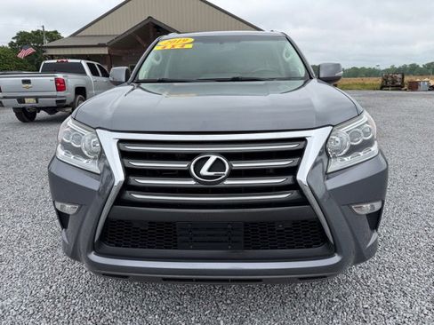 Used 2019 Lexus GX 460 w/ Navigation Package AWD/4WD image 3