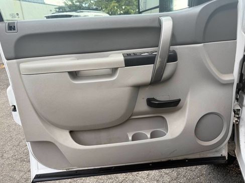 Used 2011 GMC Sierra 3500 W/T w/ Skid Plate Package image 15