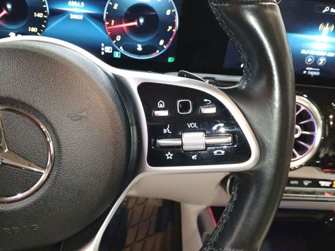 Certified 2021 Mercedes-Benz GLB 250 GLB 250 image 10