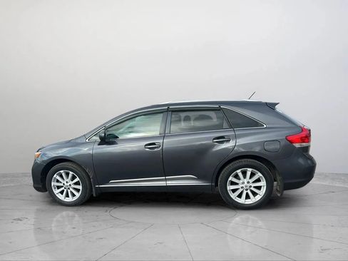 Used 2012 Toyota Venza LE image 16