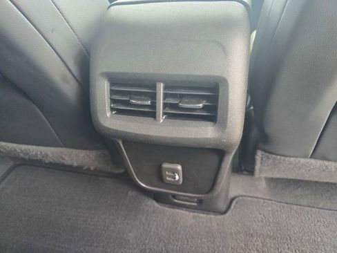 Used 2020 Chevrolet Equinox Premier image 23