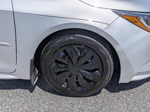 Used 2023 Toyota Corolla LE FWD image 10