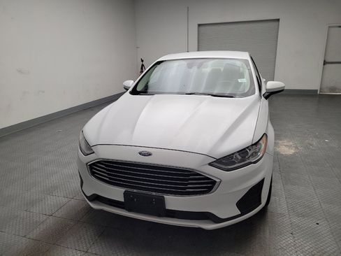 Used 2019 Ford Fusion SE image 15
