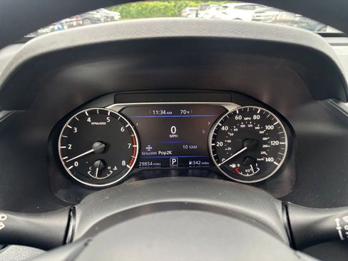 Used 2025 Nissan Altima 2.5 SV FWD image 40