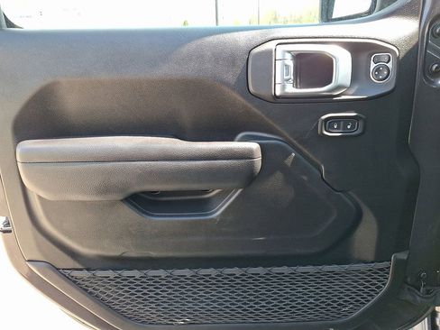 Used 2025 Jeep Wrangler Unlimited Sport S 4xe image 12