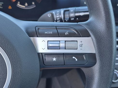 Certified 2025 Hyundai Tucson SE AWD/4WD image 31