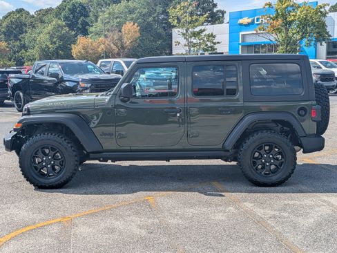 Used 2021 Jeep Wrangler Unlimited Sport image 7