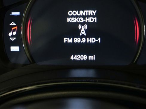 Used 2024 Dodge Durango GT image 17