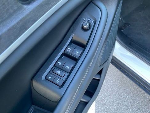 New 2025 Jeep Grand Cherokee Limited image 13