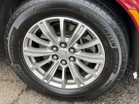 Used 2018 Cadillac XT5 Luxury w/ Driver Awareness Package AWD/4WD image 7