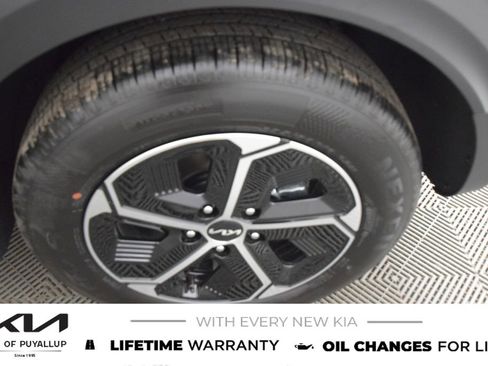 New 2025 Kia Niro EX image 21