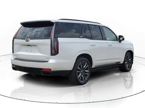 Used 2024 Cadillac Escalade Sport Platinum AWD/4WD image 3