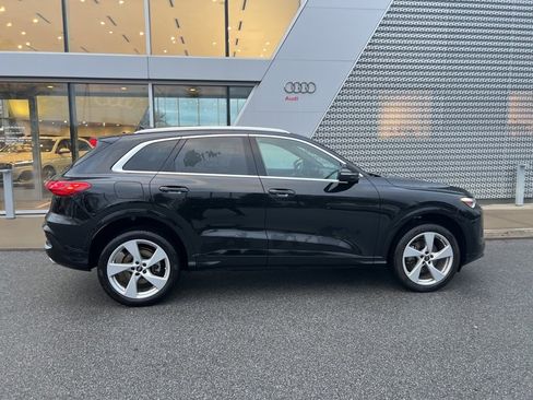 Used 2025 Audi Q5 Premium Plus image 17