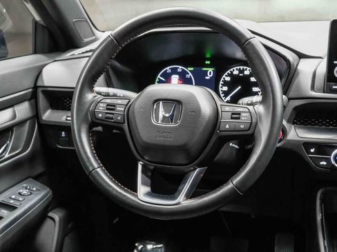 Used 2025 Honda CR-V Sport image 16