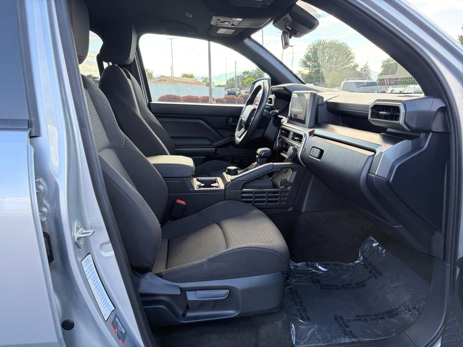 Certified 2025 Toyota 4Runner SR5 AWD/4WD image 28