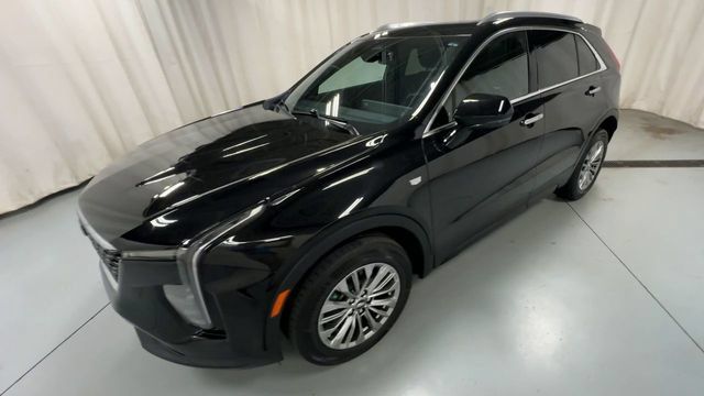 Certified 2024 Cadillac XT4 Premium Luxury w/ Cold Weather Package AWD/4WD image 4