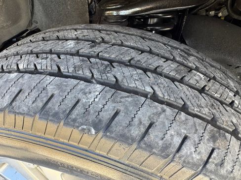 Used 2014 Toyota Tundra Platinum image 38