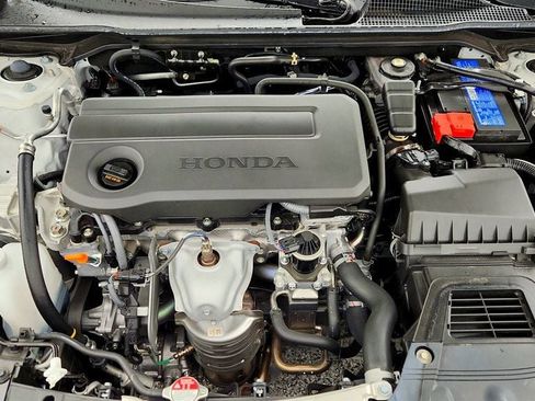 Used 2025 Honda Civic Sport image 26