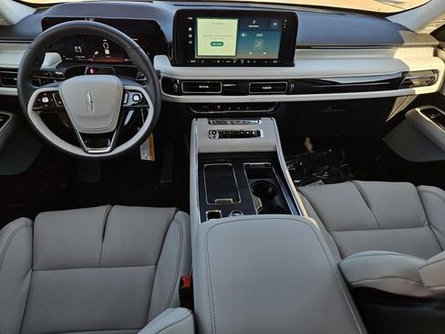 New 2026 Lincoln Aviator Reserve image 6