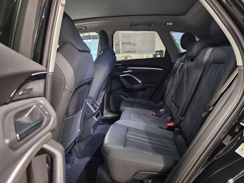 New 2025 Audi Q5 Premium Plus image 18