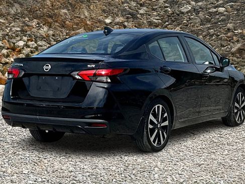 Used 2021 Nissan Versa SR image 2