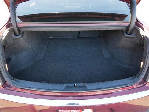 Used 2017 Chrysler 300 Limited image 16