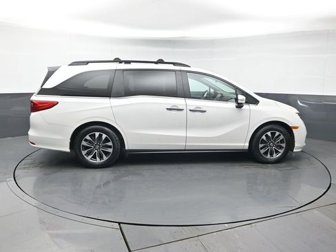 Used 2024 Honda Odyssey EX-L image 8