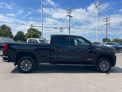Used 2024 GMC Sierra 1500 AT4 w/ Technology Package image 6