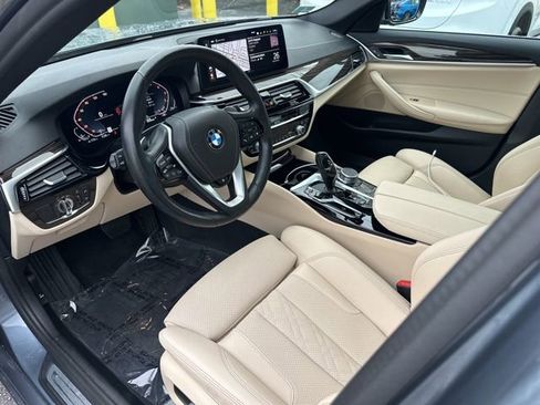 Used 2022 BMW 530i xDrive w/ Convenience Package image 16