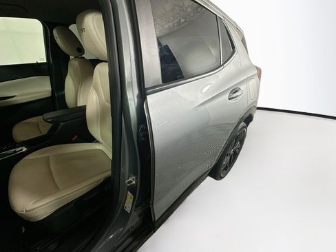 Used 2024 Buick Encore GX Sport Touring w/ Advanced Technology Package FWD image 12