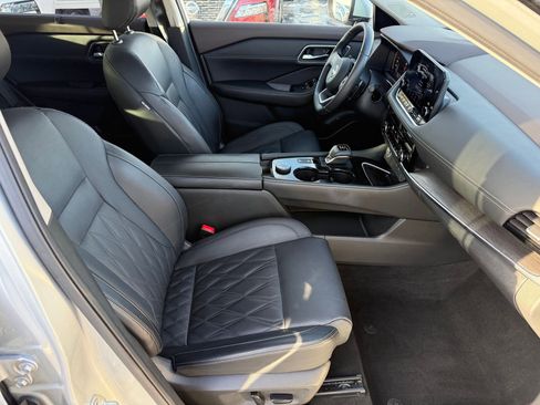 Certified 2023 Nissan Rogue Platinum w/ Platinum Premium Package image 24