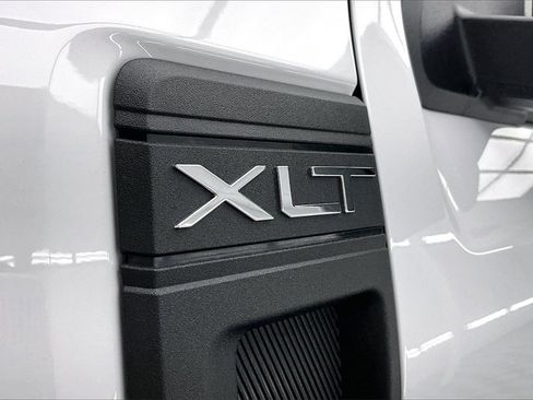 Used 2025 Ford Maverick XLT w/ Equipment Group 302A image 8