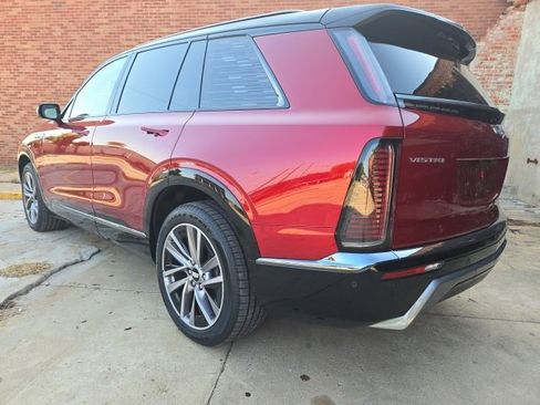 New 2026 Cadillac Vistiq Sport image 5
