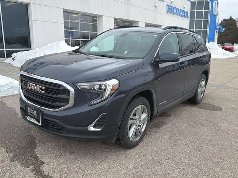 Used 2018 GMC Terrain SLE w/ Driver Convenience Package image 13