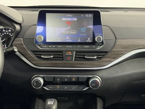 Used 2025 Nissan Altima 2.5 SV FWD image 28