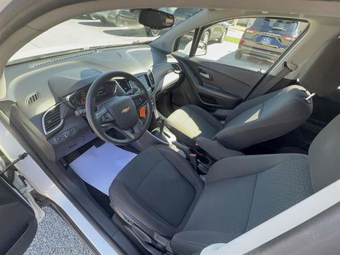Used 2020 Chevrolet Trax LS w/ Tint and Cruise Package image 13