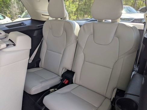 New 2026 Volvo XC90 T8 Ultra w/ Protection Package AWD/4WD image 13