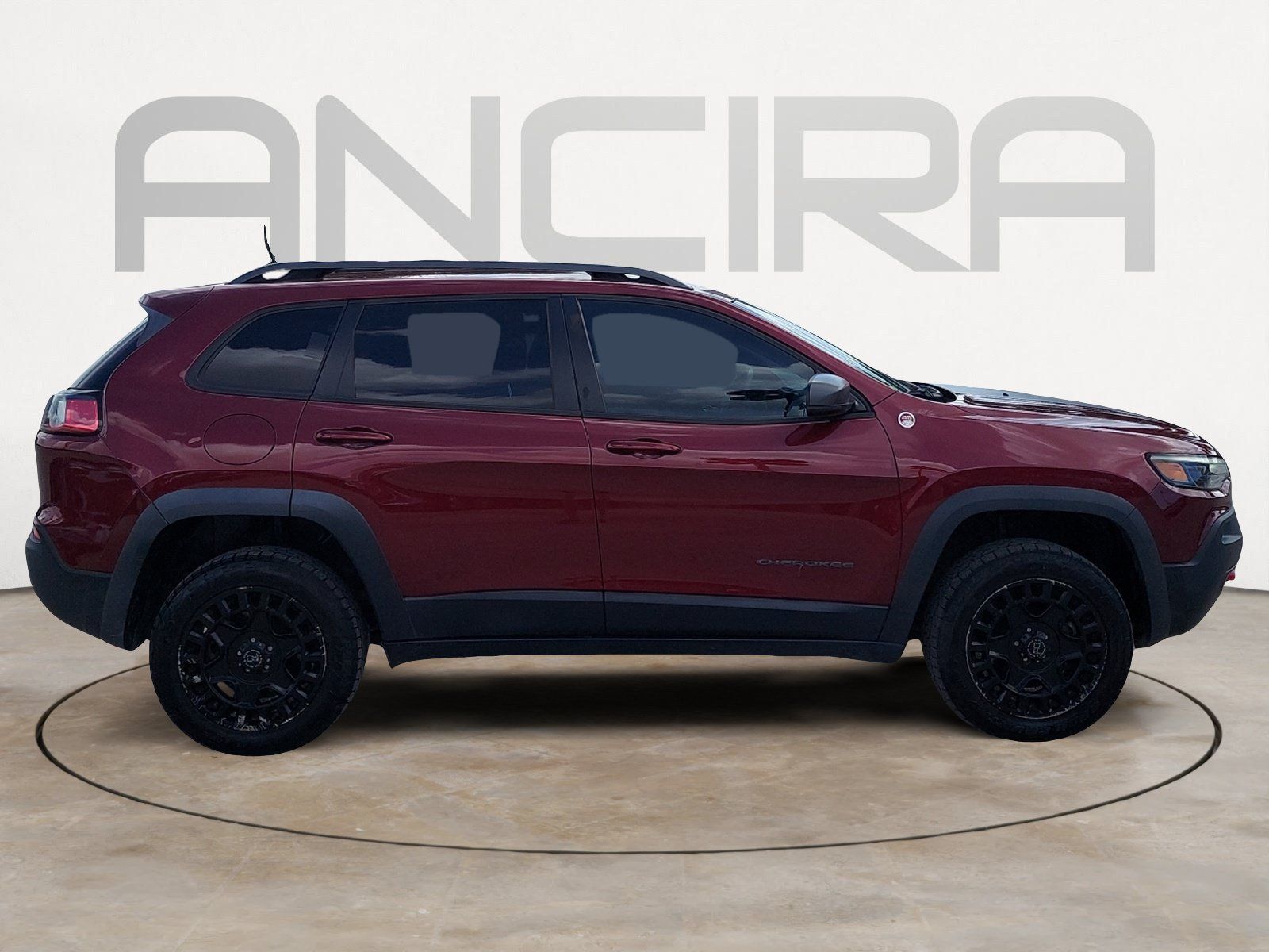 Used 2019 Jeep Cherokee Trailhawk AWD/4WD image 9