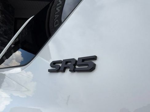 Used 2026 Toyota 4Runner SR5 AWD/4WD image 4