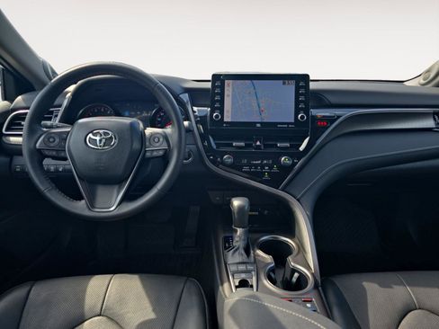 Used 2024 Toyota Camry XSE w/ Navigation Package FWD image 9