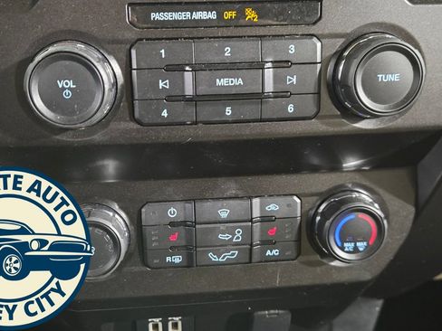 Used 2019 Ford F150 XLT w/ Equipment Group 302A Luxury image 18