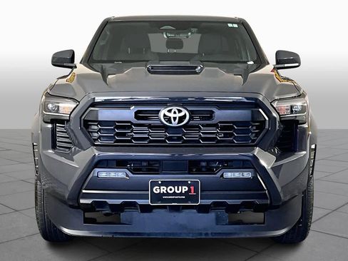 Used 2024 Toyota Tacoma TRD Sport image 3
