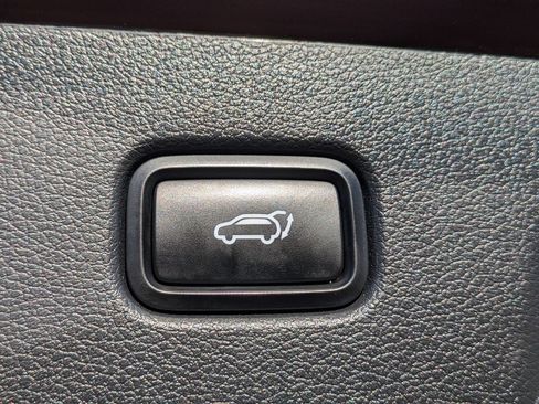 Used 2021 Hyundai Palisade Limited w/ Winter Package AWD/4WD image 33