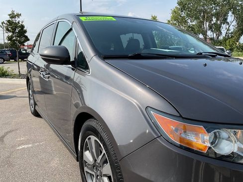 Used 2016 Honda Odyssey Touring Elite image 11