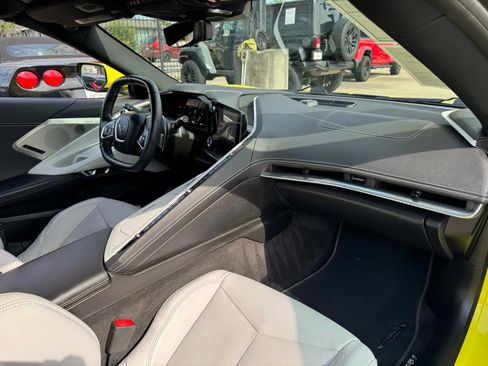 Used 2023 Chevrolet Corvette Stingray Preferred Cpe w/ 2LT image 26