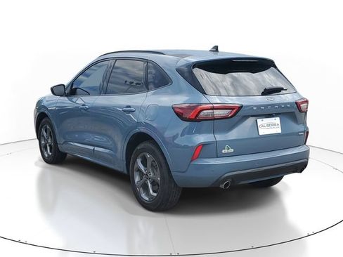 Used 2023 Ford Escape ST-Line w/ Tech Pack #1 AWD/4WD image 3