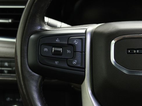 Used 2022 GMC Yukon Denali image 24