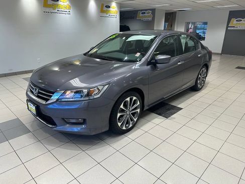 Used 2015 Honda Accord Sport image 2